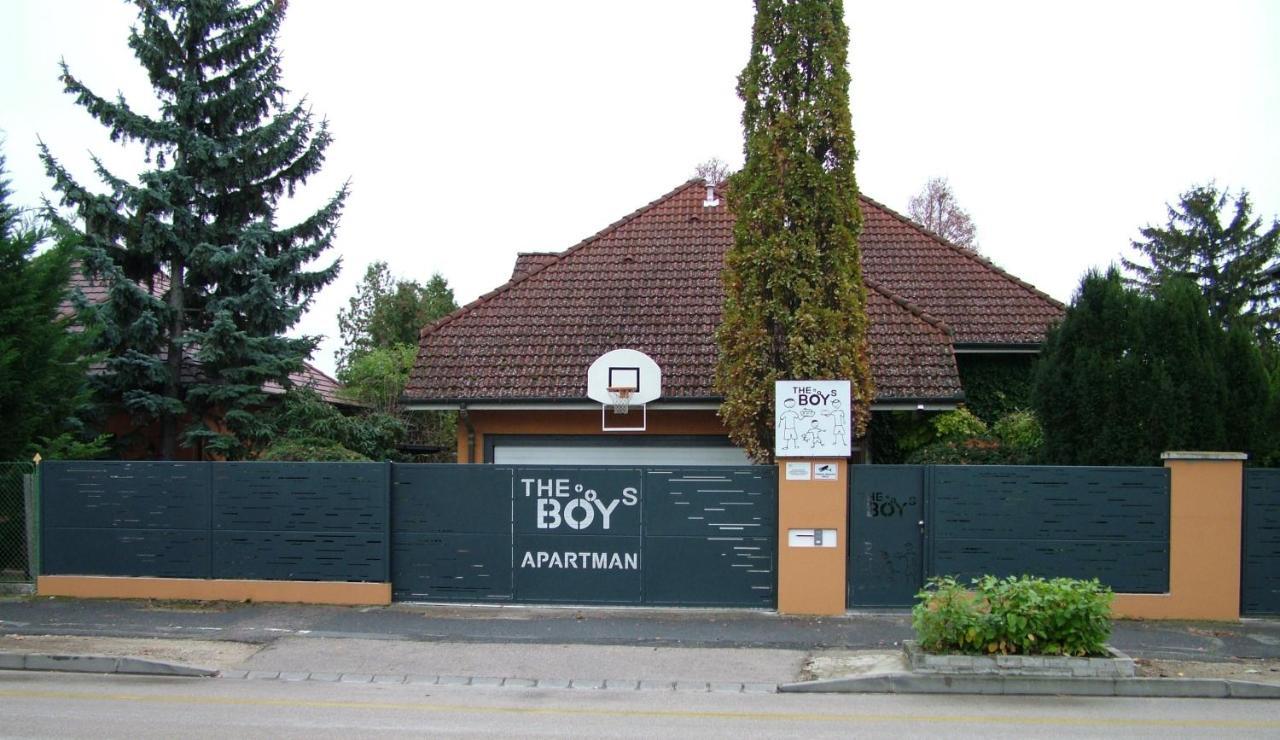 The Boys Apartman Siofok Ngoại thất bức ảnh
